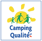 Logotipo de camping de calidad