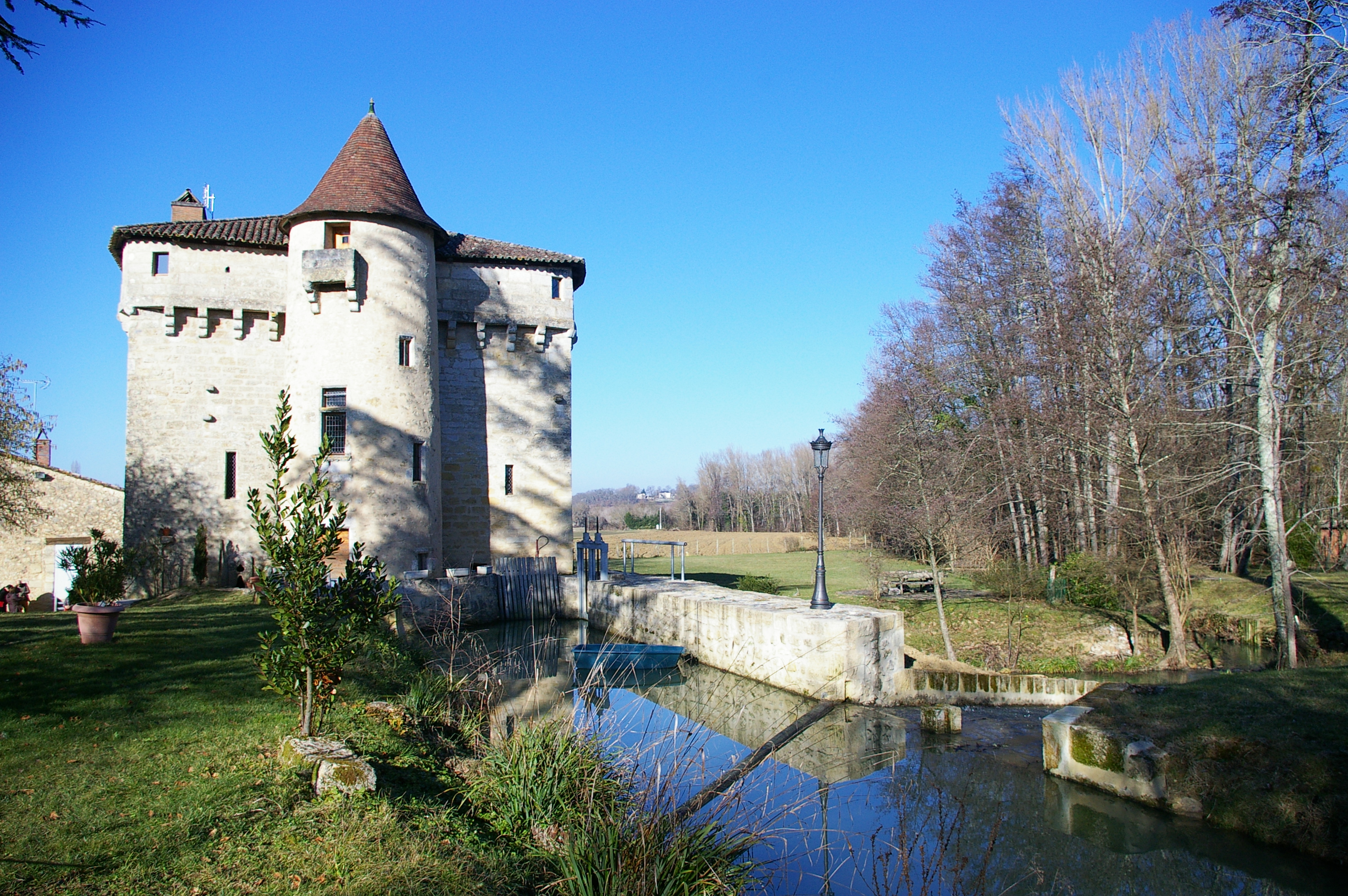 Les Moulins à Eau Fortifiés De Gironde Gironde Tourisme