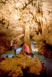 Die Celestine-Höhle in Rauzan