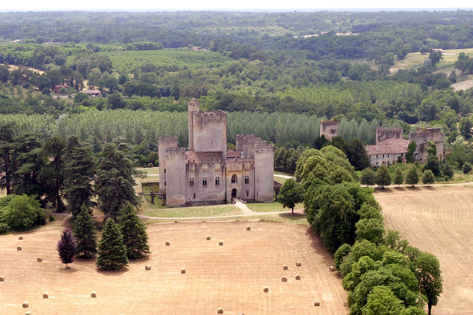 Schloss von Roquetaillade MAZÈRES Süd-Gironde