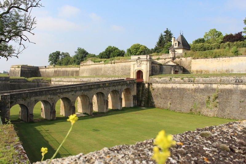 Citadelle–Blaye-Unesco-porte-royale-800×600