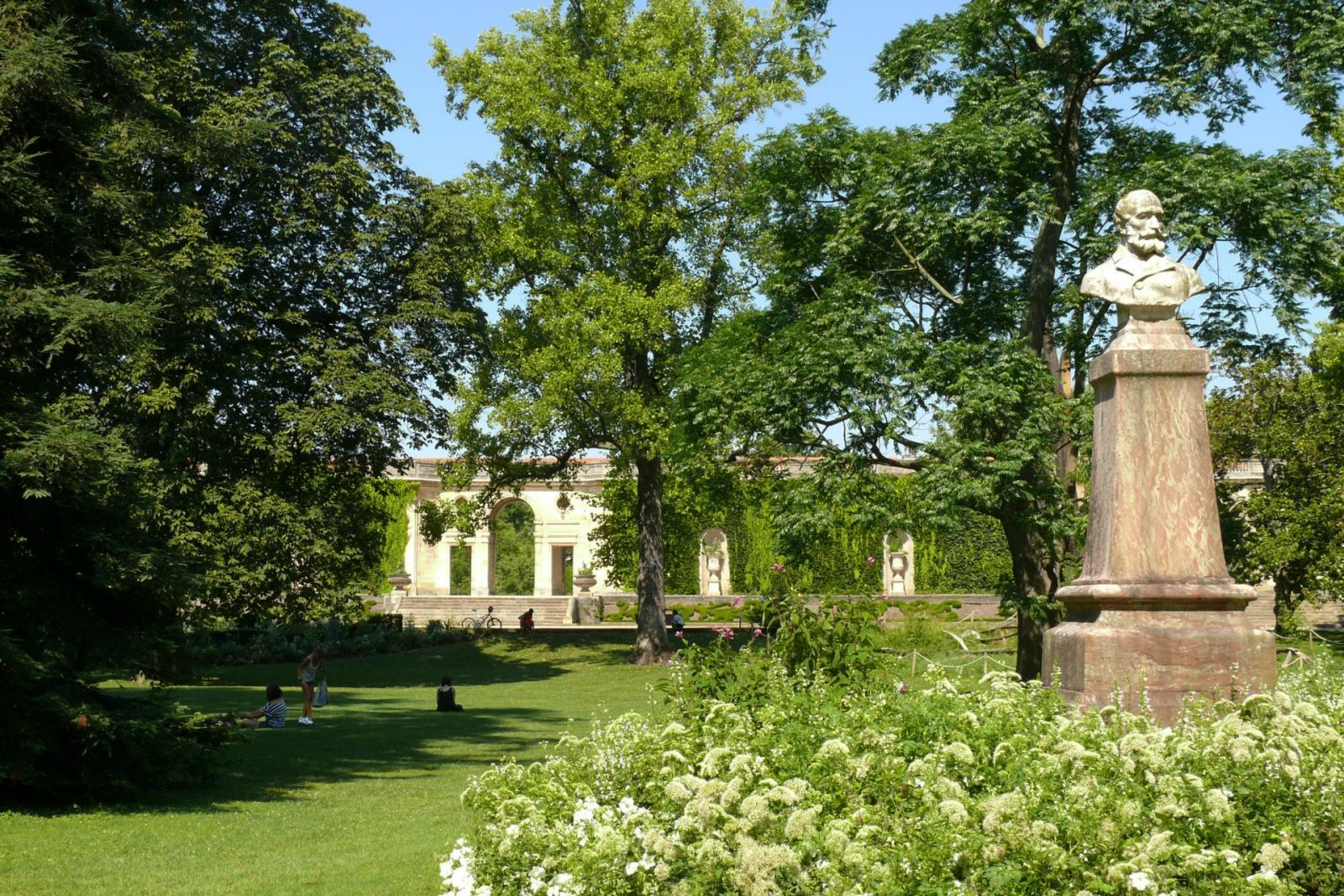 Jardin Public, edificio del antiguo jardín botánico