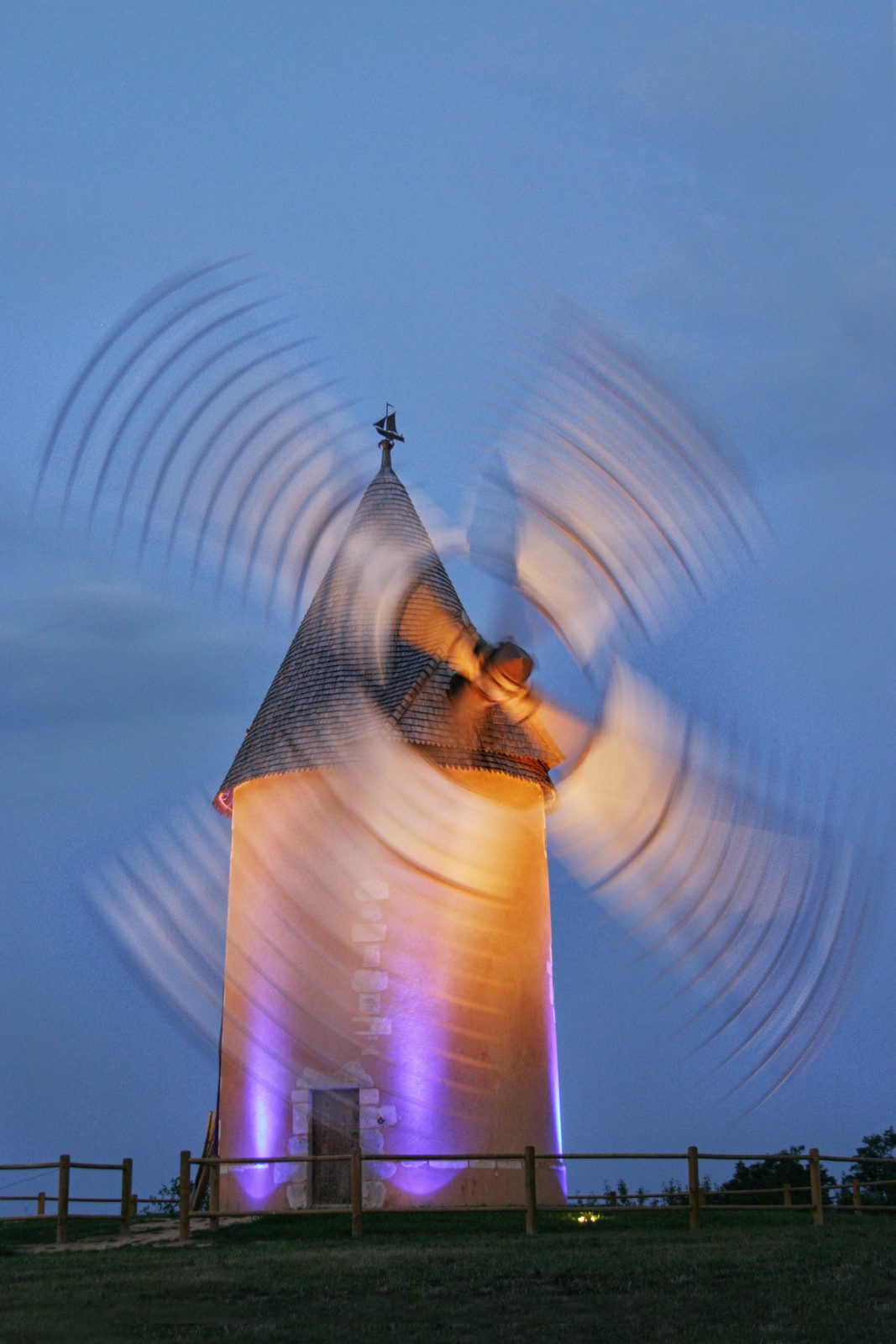 Windmill – Lansac 2