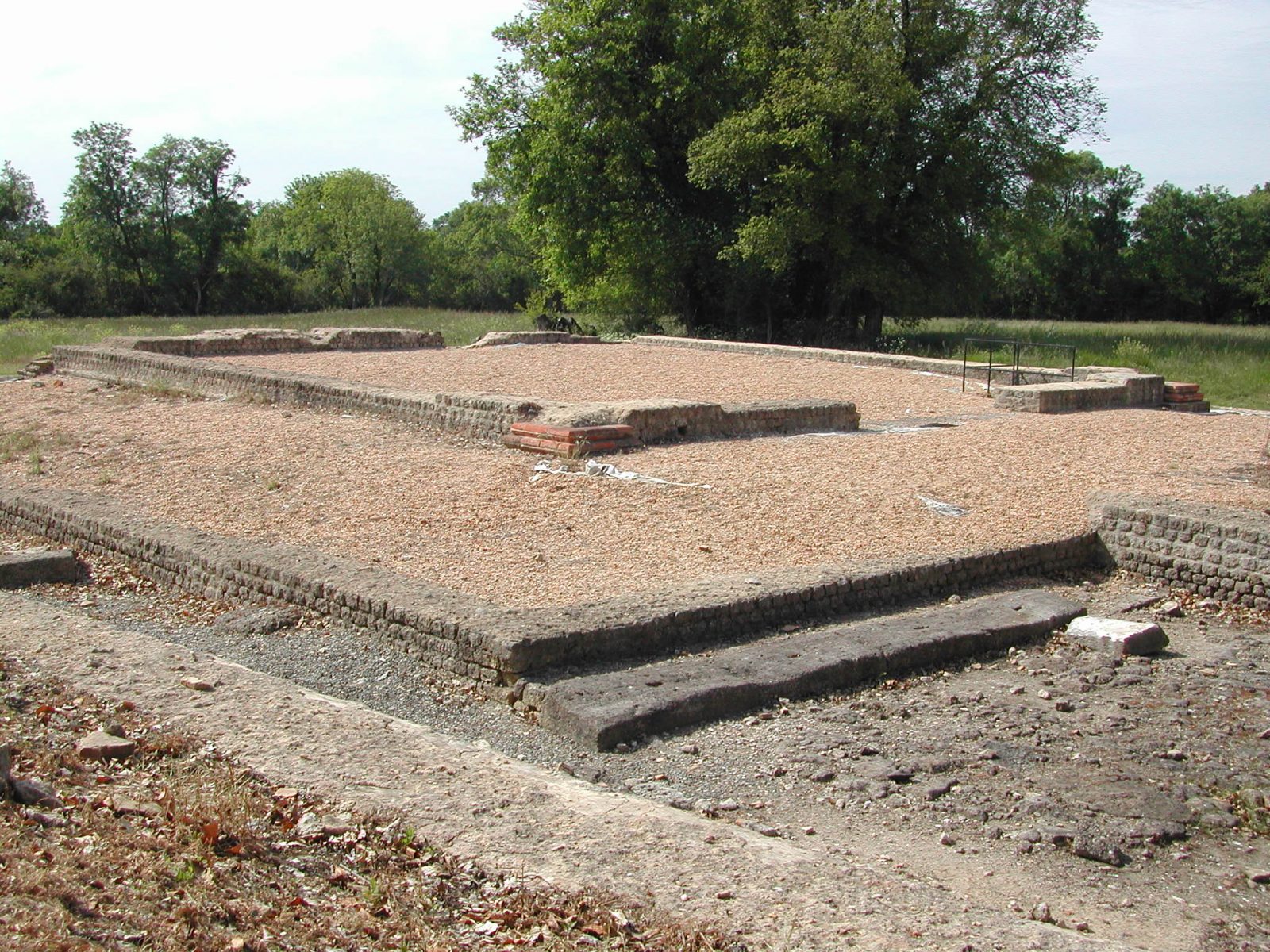 Ruines du site archéologique de Brion