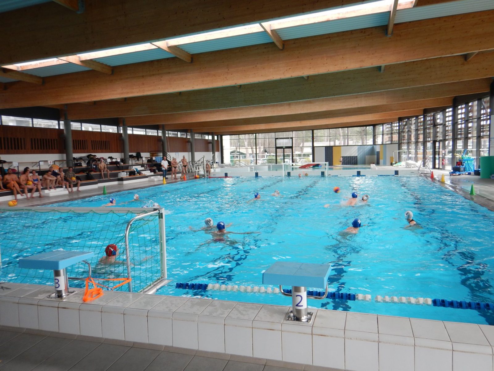 Stade nautique bassin natation