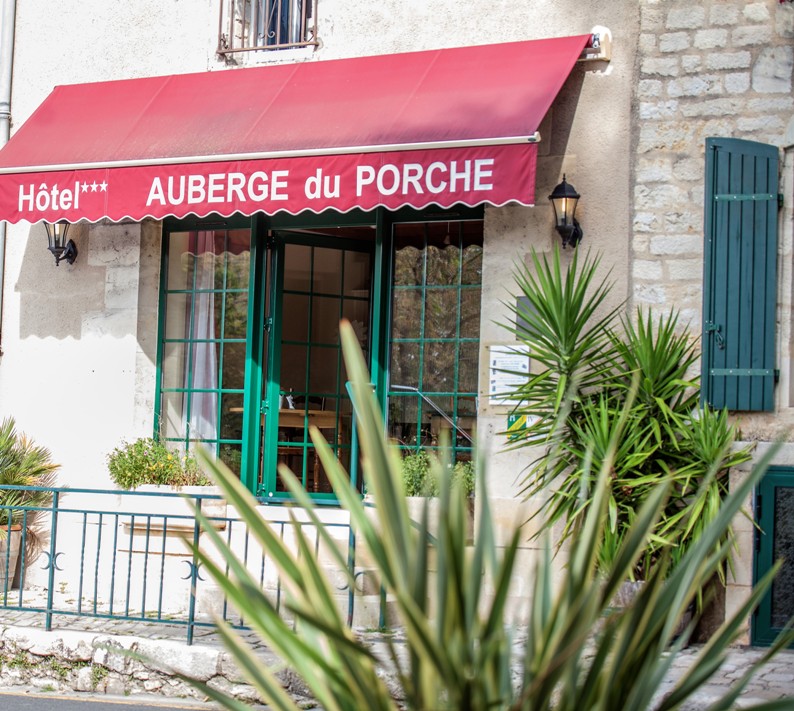 hotel-auberge-du-porche-blaye-800×600-tür